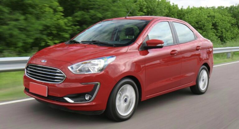 Ford-Ka-Sedán-S-bordo